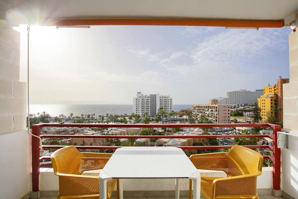 Roberta Apartment Playa De Las Americas Exteriör bild