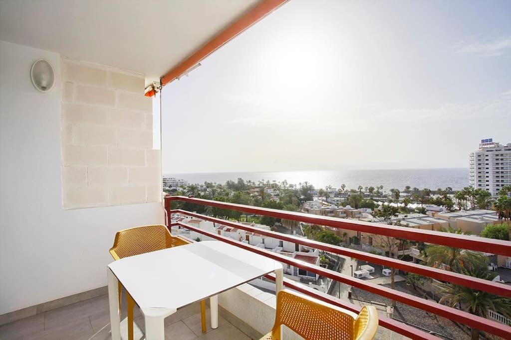 Roberta Apartment Playa De Las Americas Exteriör bild